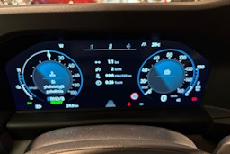 valkoinen Volkswagen Transporter 2025 kuva 17.