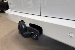 valkoinen Volkswagen Transporter 2025 kuva 13.