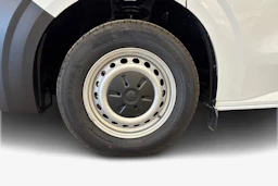 valkoinen Volkswagen Transporter 2025 kuva 9.