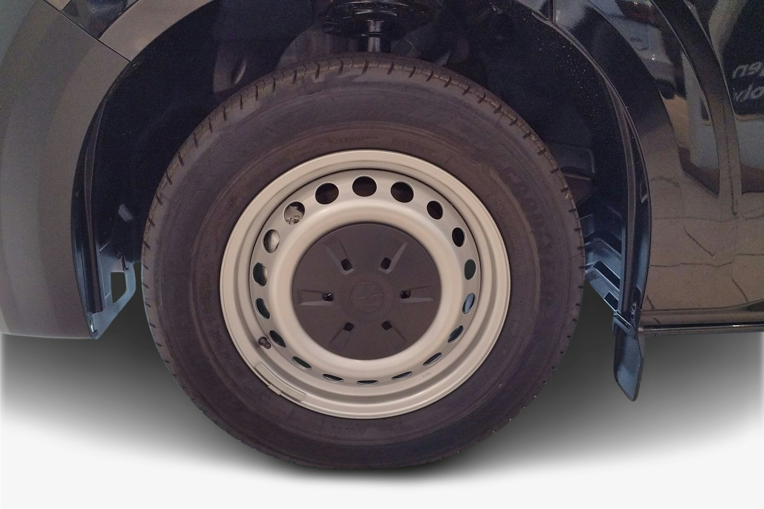 musta Volkswagen Transporter 2025 kuva 11.