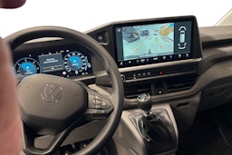 Valkoinen Volkswagen Transporter 2025 kuva 9.