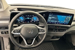 Musta Volkswagen Transporter 2025 kuva 9.