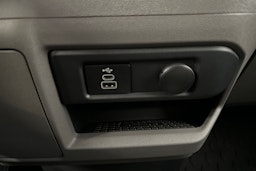 Musta Volkswagen Transporter 2025 kuva 29.