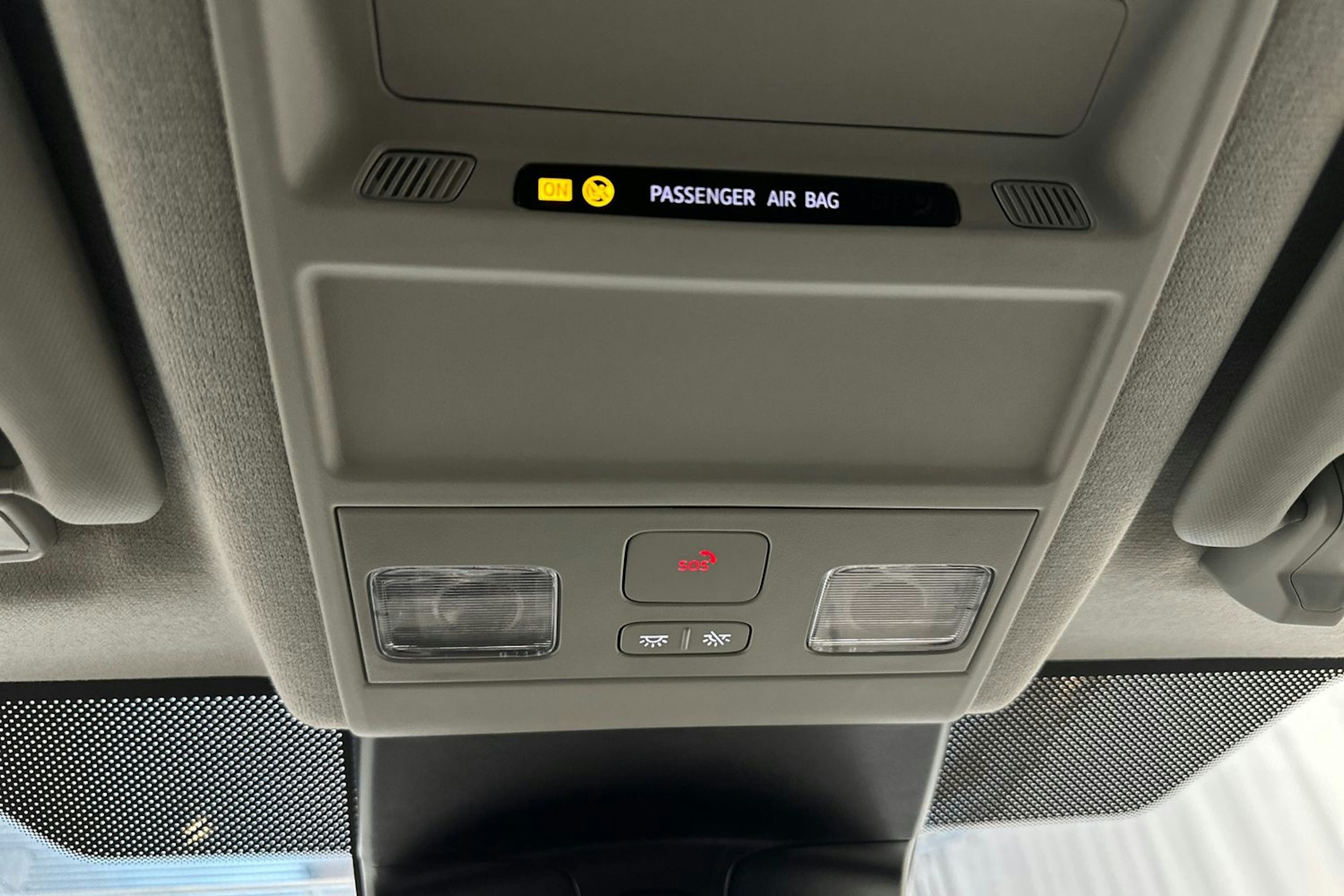 Musta Volkswagen Transporter 2025 kuva 31.