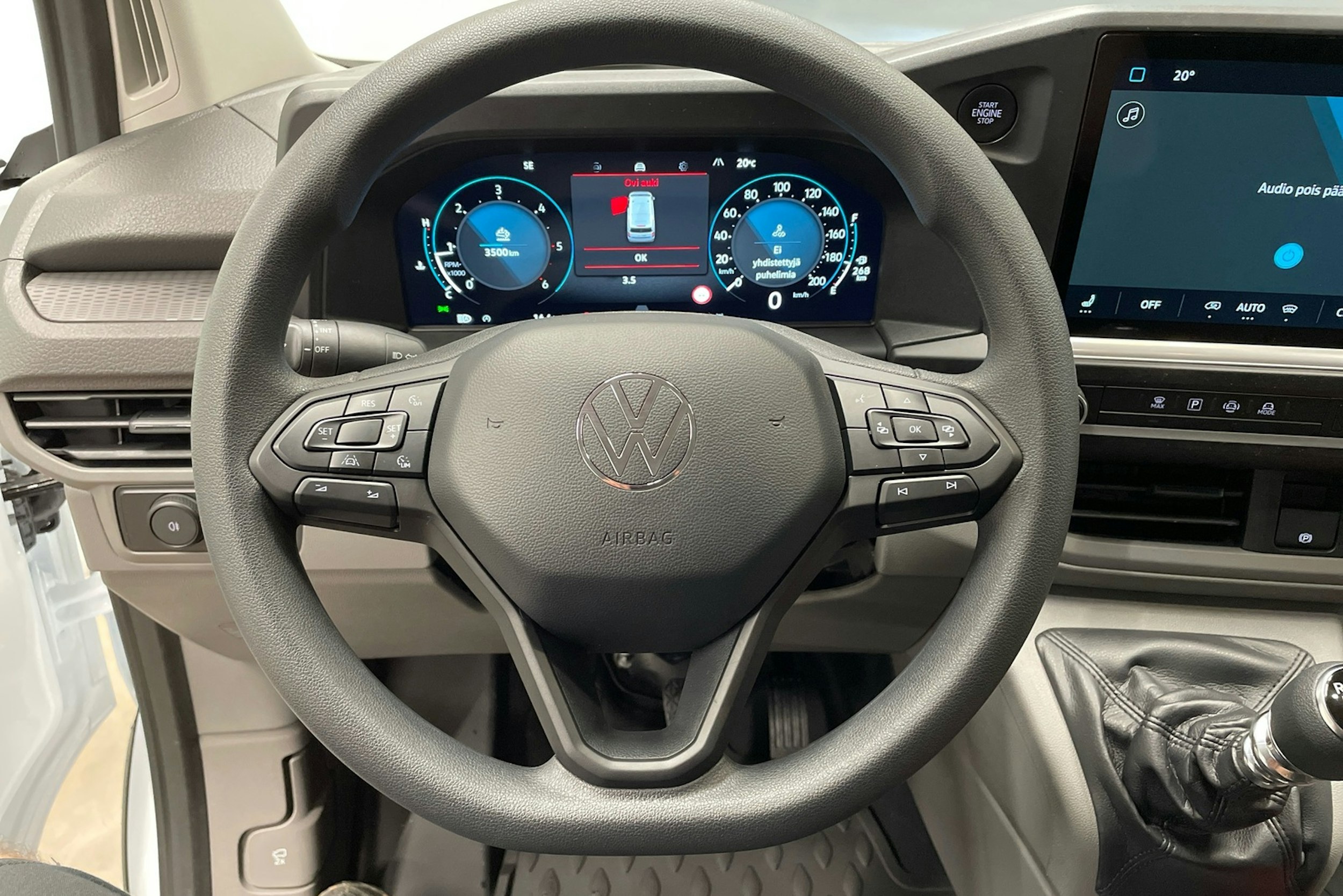 valkoinen Volkswagen Transporter 2025 kuva 13.