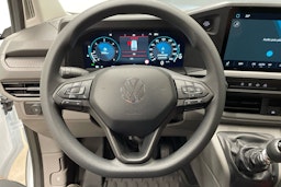 valkoinen Volkswagen Transporter 2025 kuva 13.