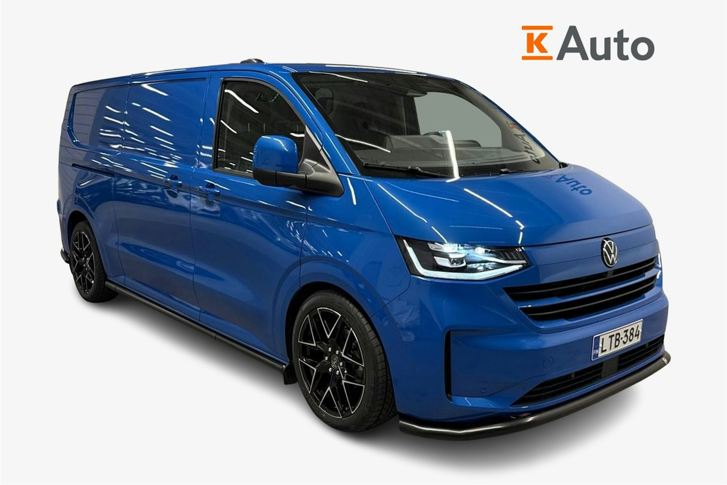 Sininen Volkswagen Transporter 2025 kuva 1.