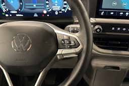 Sininen Volkswagen Transporter 2025 kuva 20.