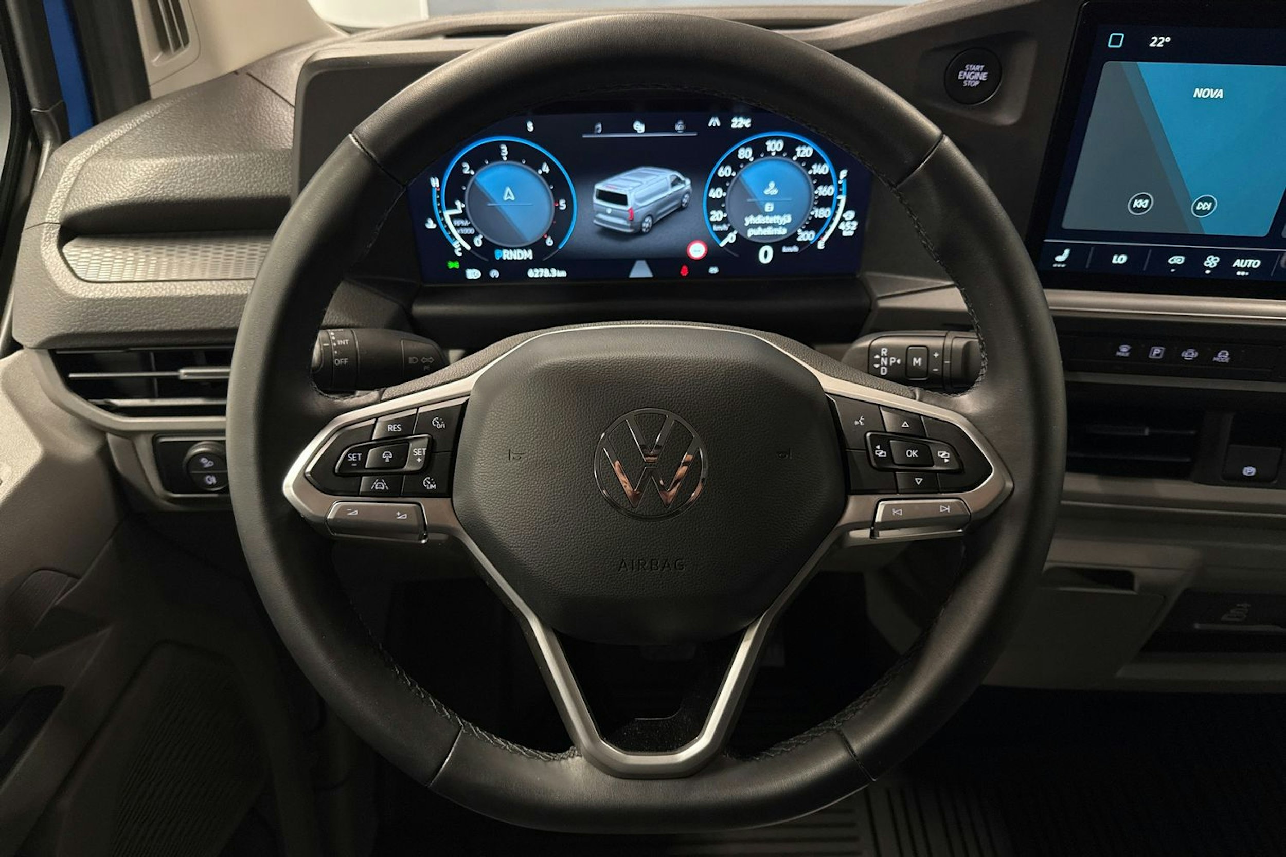 Sininen Volkswagen Transporter 2025 kuva 21.