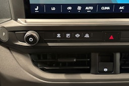 Sininen Volkswagen Transporter 2025 kuva 28.