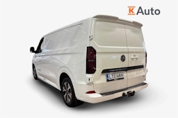 Valkoinen Volkswagen Transporter 2025 kuva 3.