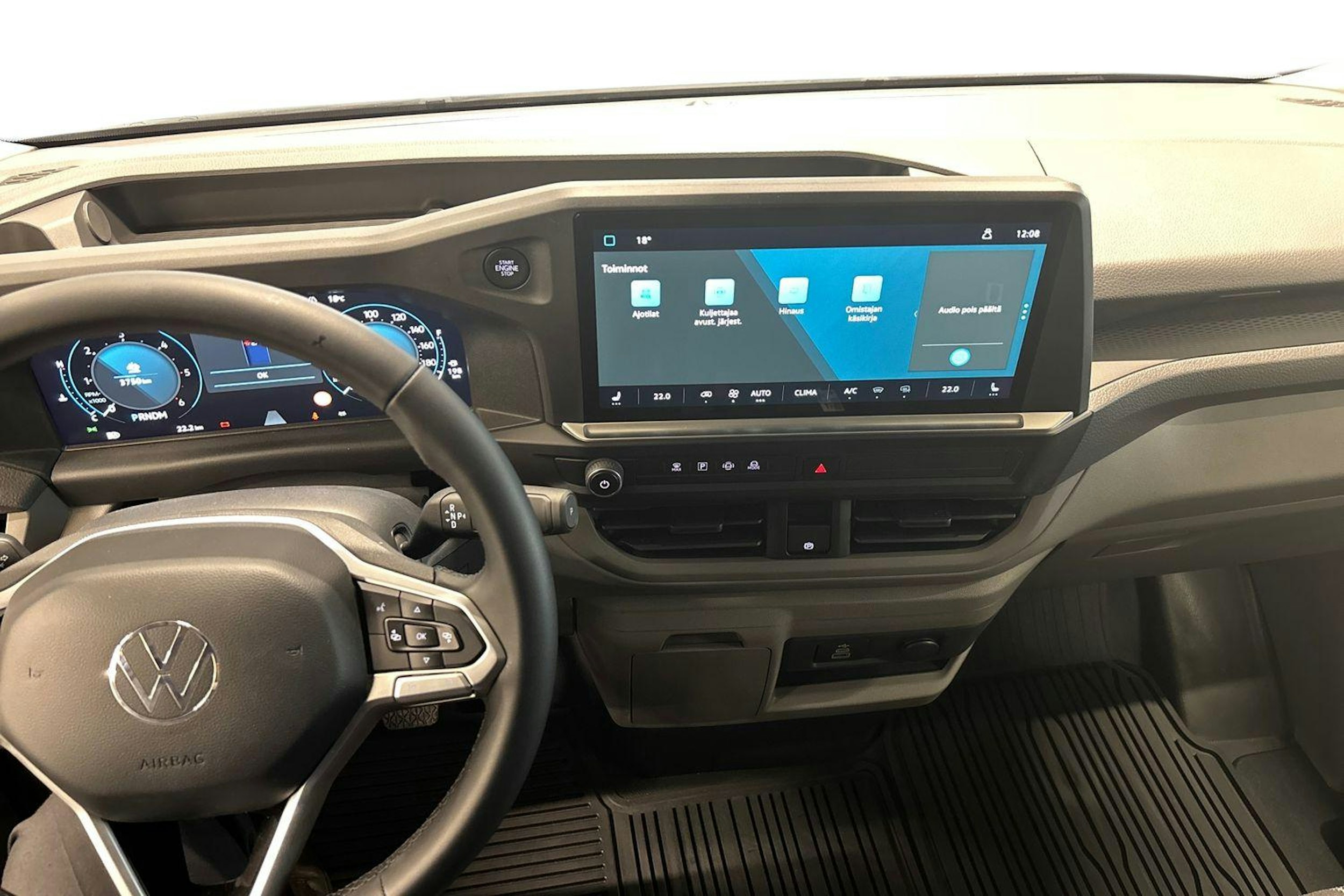 Valkoinen Volkswagen Transporter 2025 kuva 7.