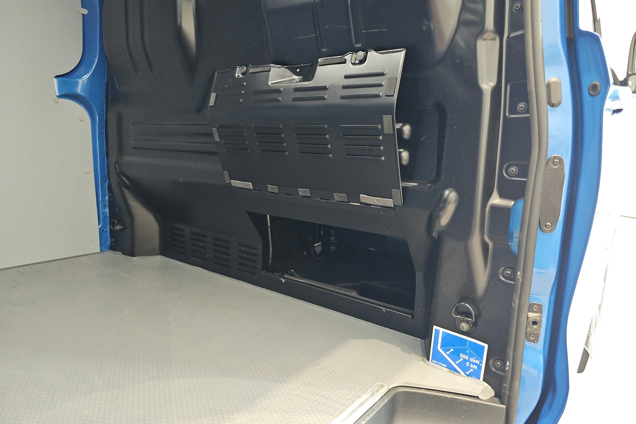 sininen Volkswagen Transporter 2025 kuva 19.