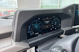 Sininen Volkswagen Transporter 2025 kuva 8.