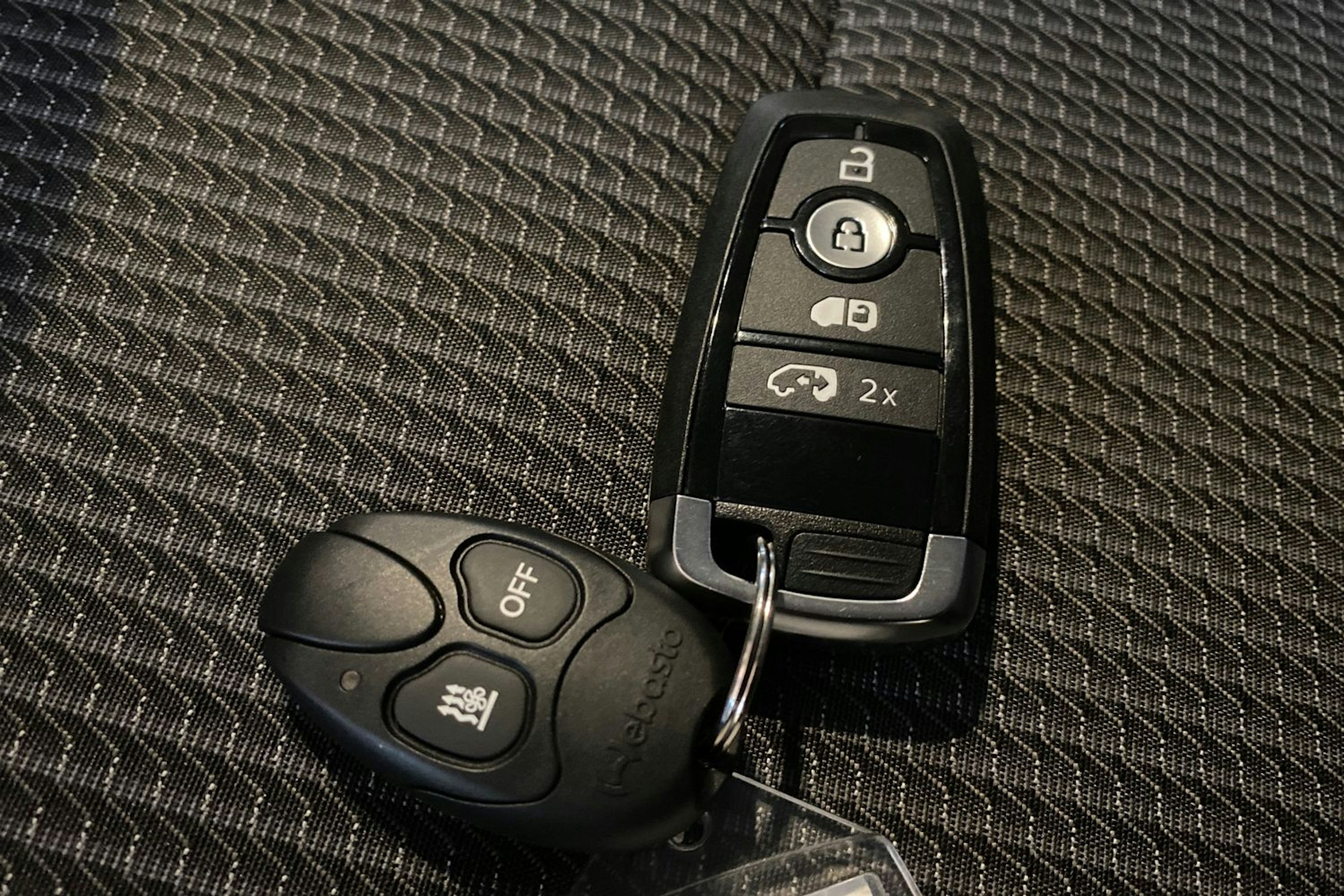 Sininen Volkswagen TRANSPORTER 2025 kuva 14.