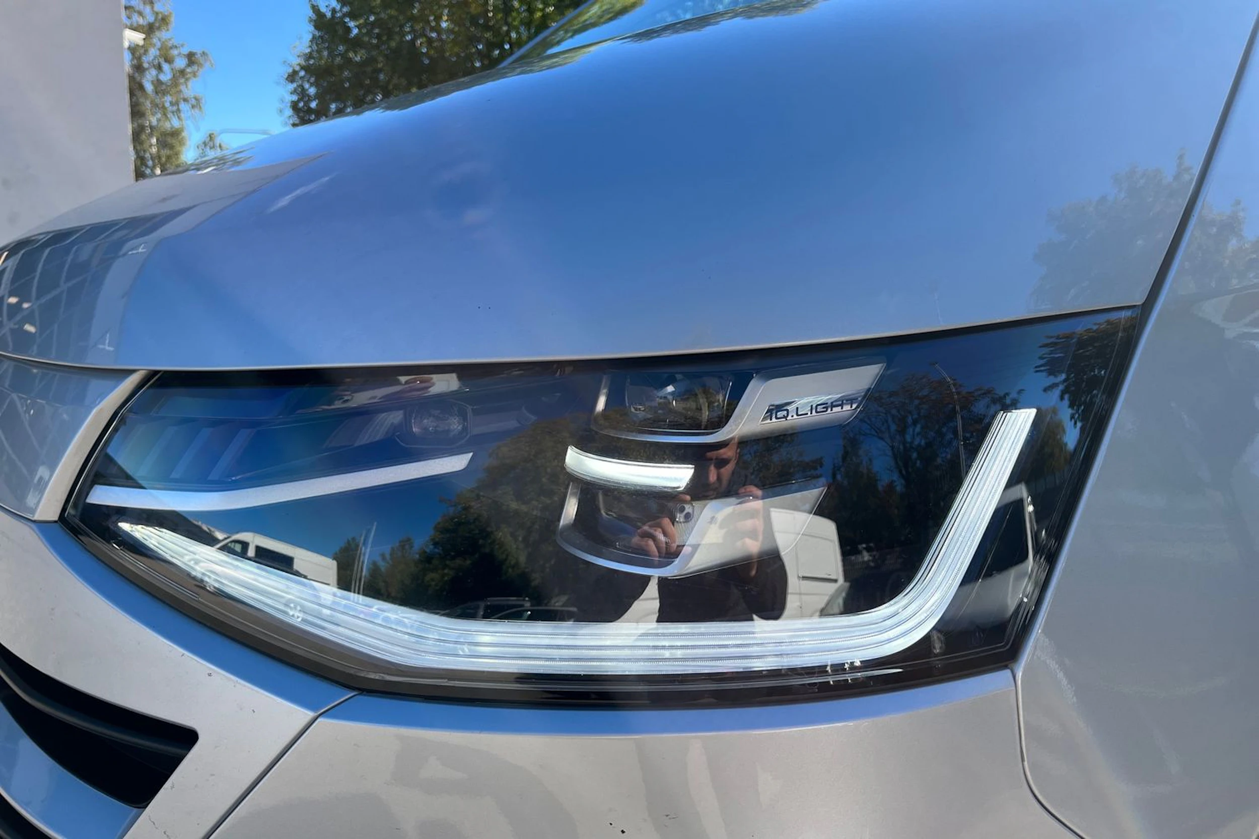 harmaa Volkswagen Transporter 2025 kuva 21.