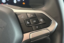 sininen Volkswagen Transporter 2025 kuva 18.