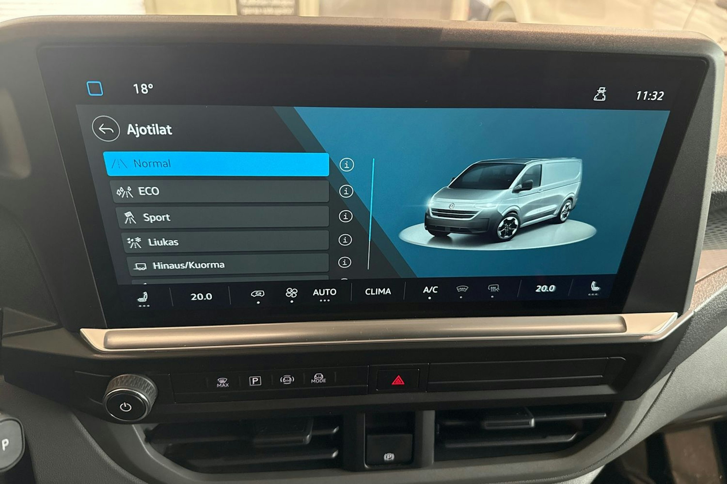 sininen Volkswagen Transporter 2025 kuva 20.