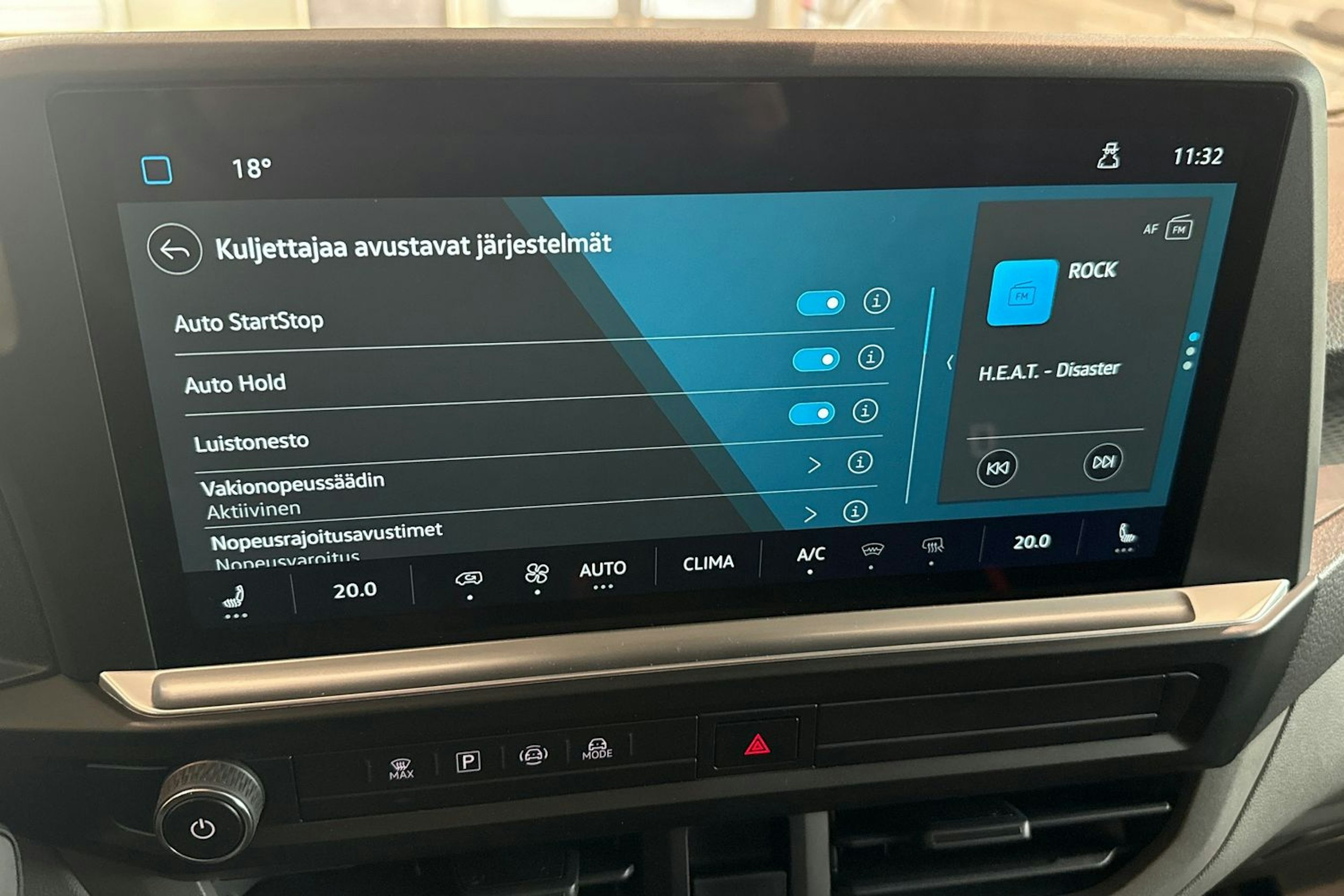sininen Volkswagen Transporter 2025 kuva 21.