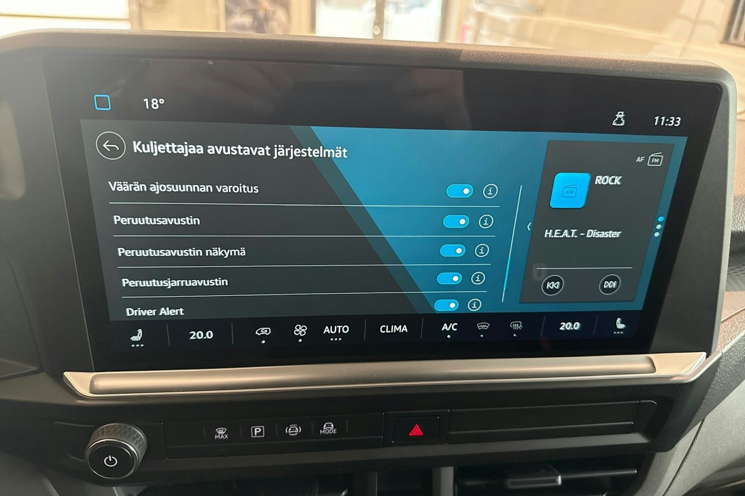 sininen Volkswagen Transporter 2025 kuva 23.