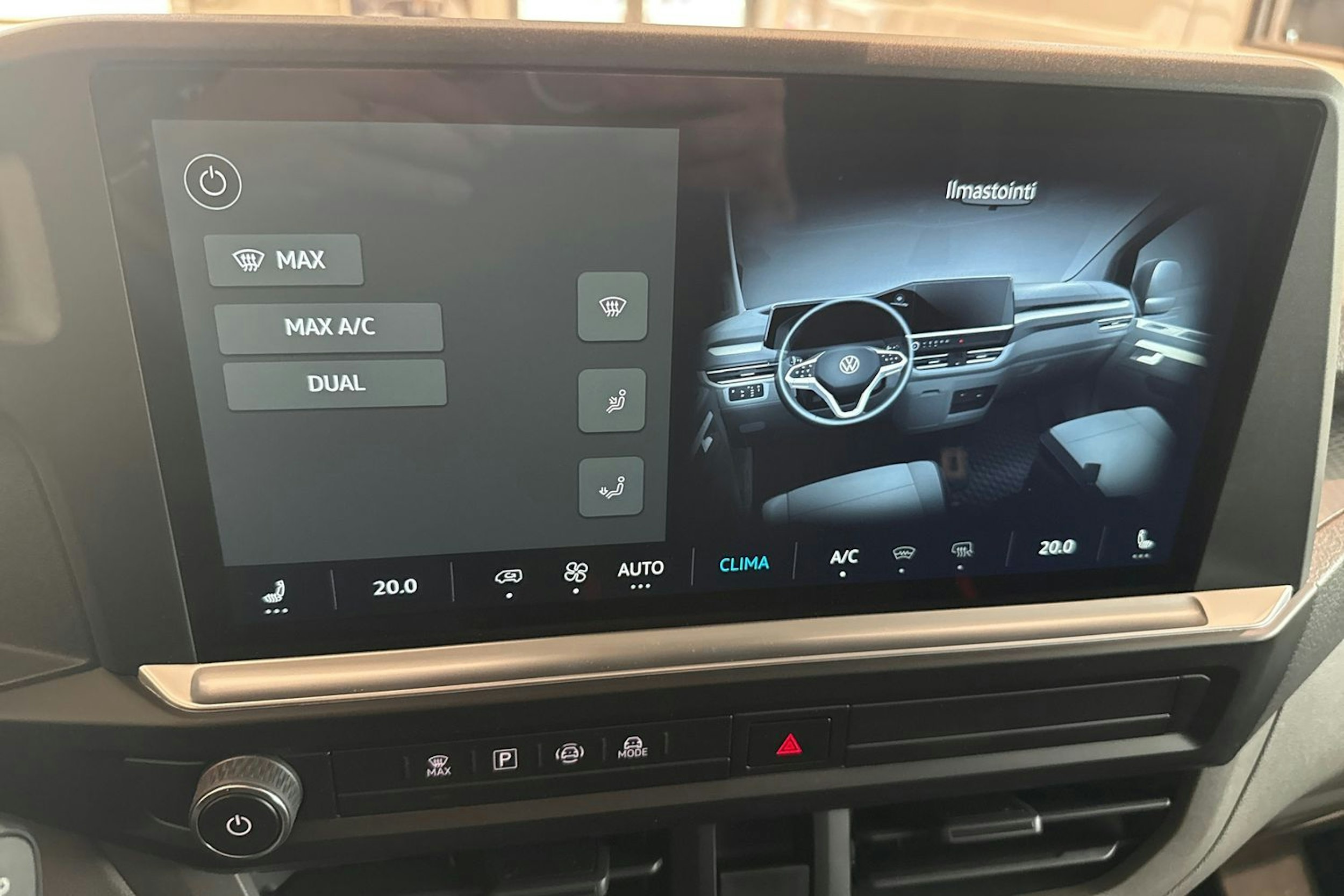 sininen Volkswagen Transporter 2025 kuva 27.