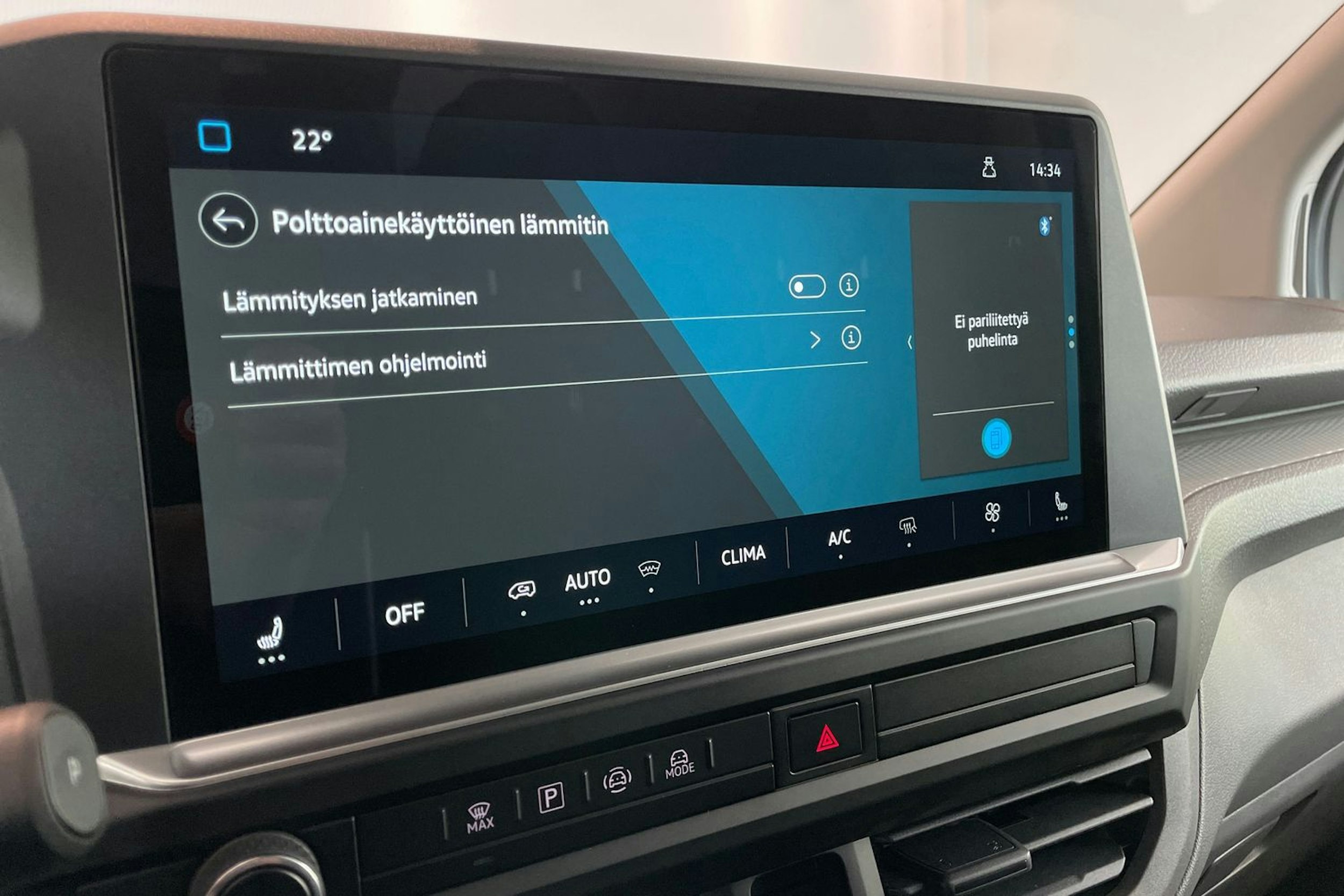 valkoinen Volkswagen Transporter 2025 kuva 16.