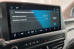 valkoinen Volkswagen Transporter 2025 kuva 16.