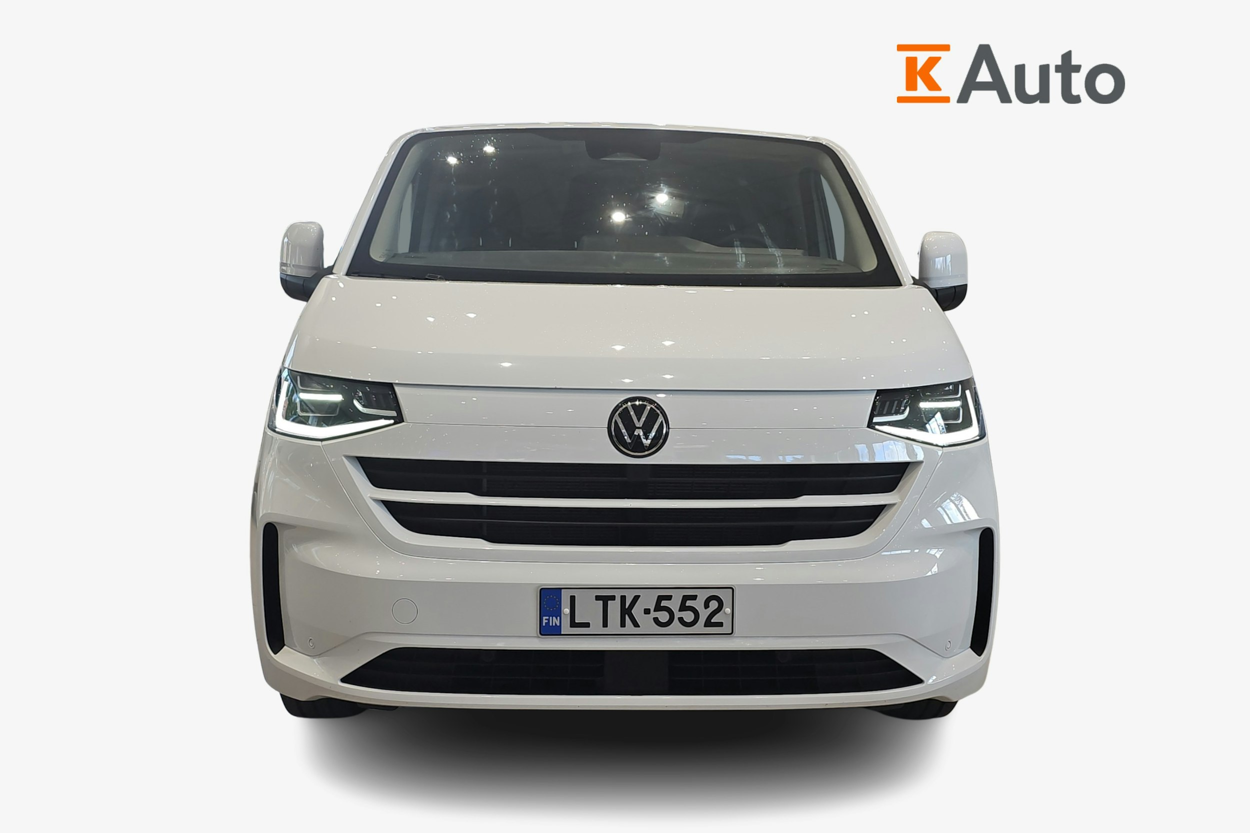 valkoinen Volkswagen Transporter 2025 kuva 4.
