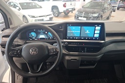 valkoinen Volkswagen Transporter 2025 kuva 7.