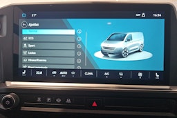 valkoinen Volkswagen Transporter 2025 kuva 14.