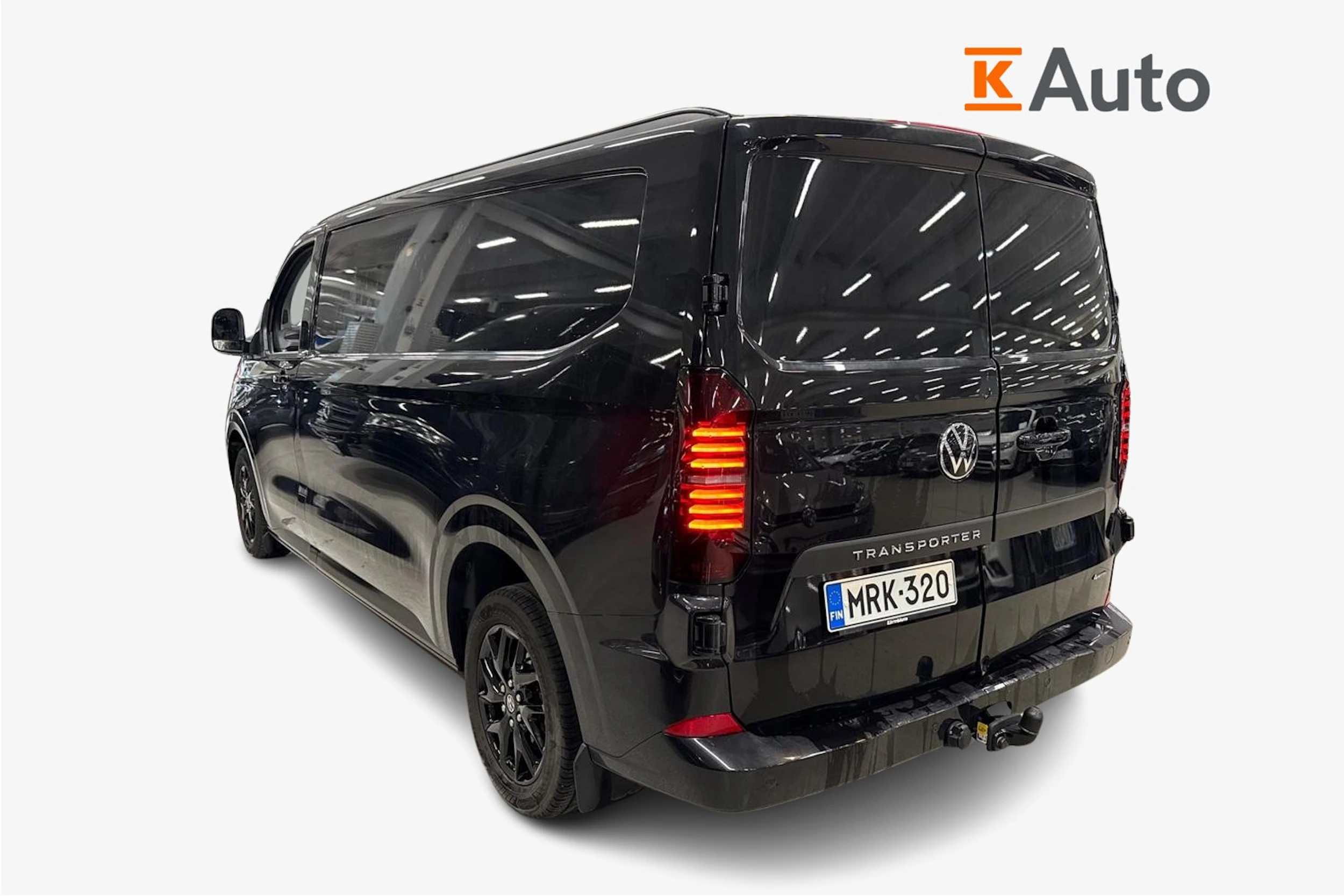 musta Volkswagen Transporter 2025 kuva 2.