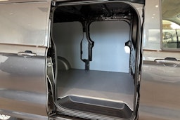 harmaa Volkswagen Transporter 2025 kuva 8.