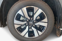 valkoinen Volkswagen Transporter 2025 kuva 11.