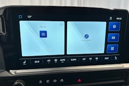 valkoinen Volkswagen Transporter 2025 kuva 22.