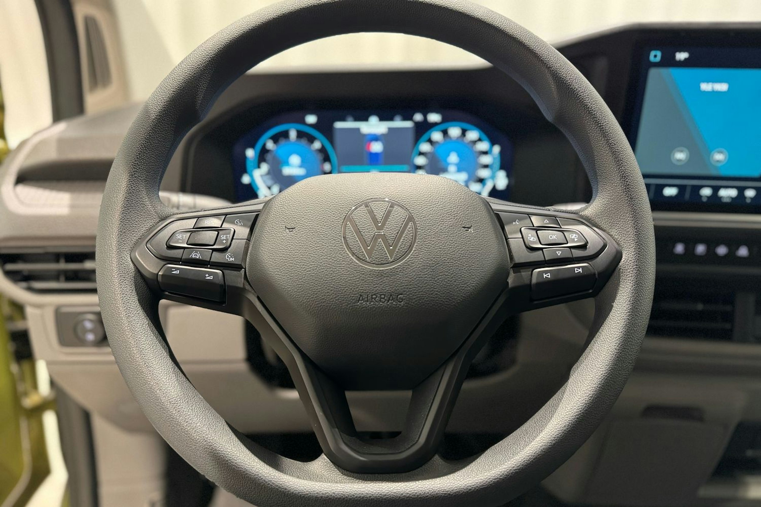 met. vihreä Volkswagen Transporter 2025 kuva 14.