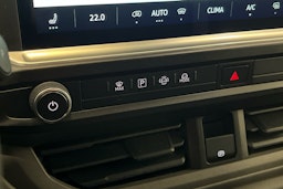 harmaa Volkswagen Transporter 2025 kuva 17.