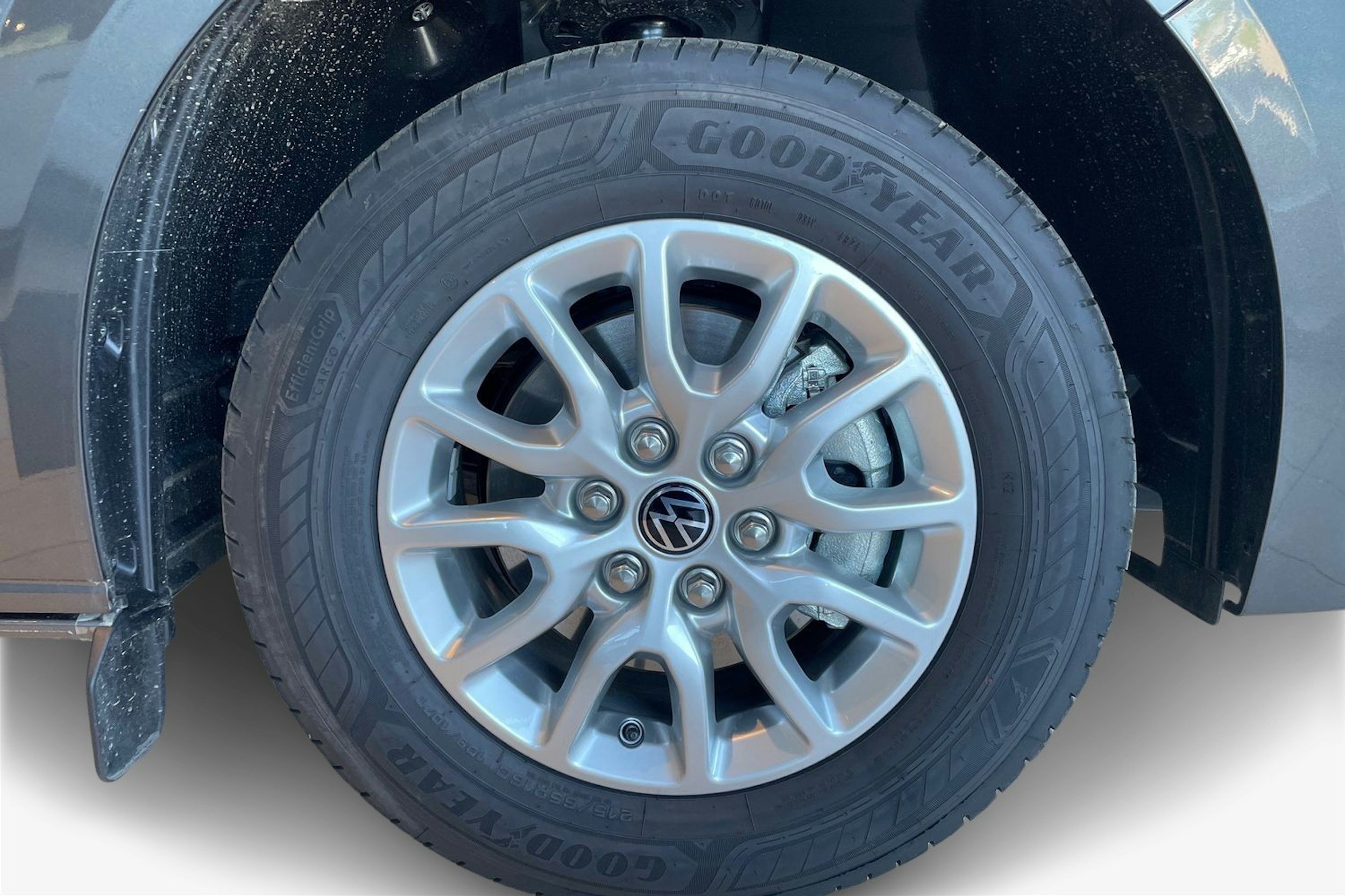 harmaa Volkswagen Transporter 2025 kuva 11.