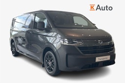 harmaa Volkswagen Transporter 2025 kuva 1.