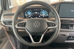 harmaa Volkswagen Transporter 2025 kuva 13.