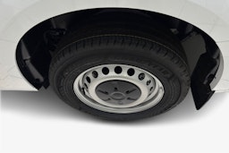 valkoinen Volkswagen Transporter 2025 kuva 12.