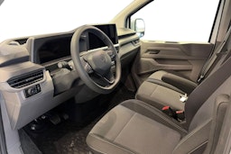 valkoinen Volkswagen Transporter 2026 kuva 8.