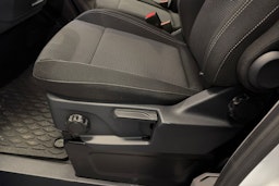 valkoinen Volkswagen Transporter 2026 kuva 13.