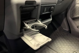 valkoinen Volkswagen Transporter 2026 kuva 23.