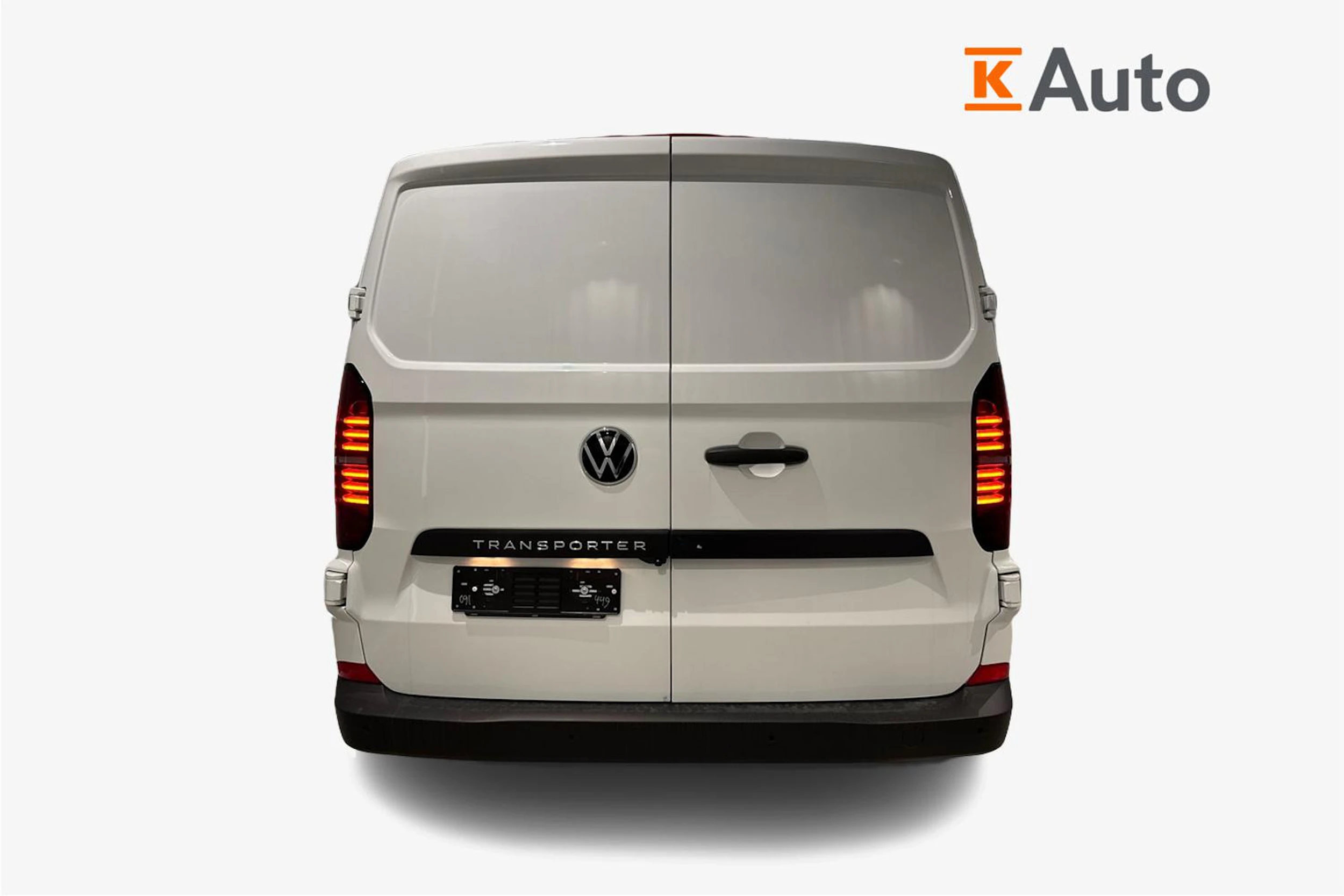 valkoinen Volkswagen Transporter 2025 kuva 4.