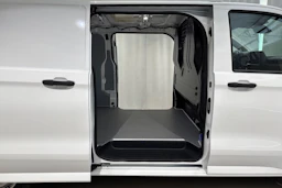valkoinen Volkswagen Transporter 2025 kuva 13.