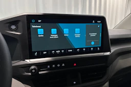 valkoinen Volkswagen Transporter 2025 kuva 19.