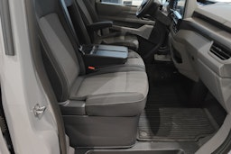 Harmaa Volkswagen Transporter 2025 kuva 19.