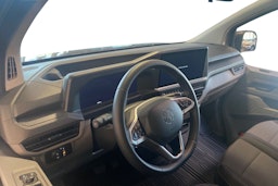 harmaa Volkswagen Transporter 2025 kuva 8.