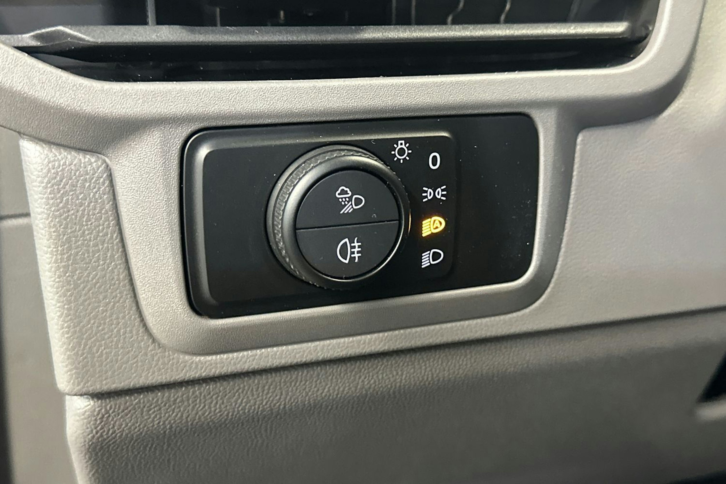 sininen Volkswagen TRANSPORTER 2025 kuva 15.