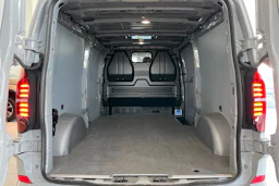 harmaa Volkswagen Transporter 2025 kuva 10.